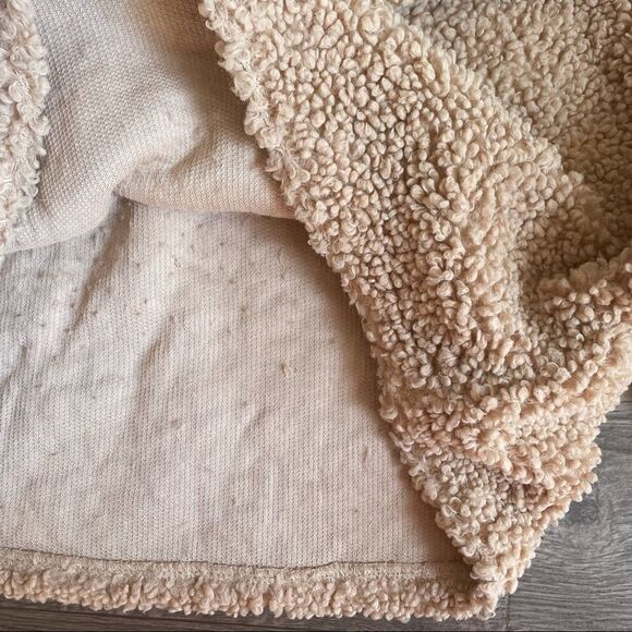 2/$30 Wild Fable Teddy Bear Crew Neck Sweatshirt - Picture 8 of 9